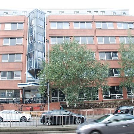 Unity House Serviced Apartments Лутон Экстерьер фото