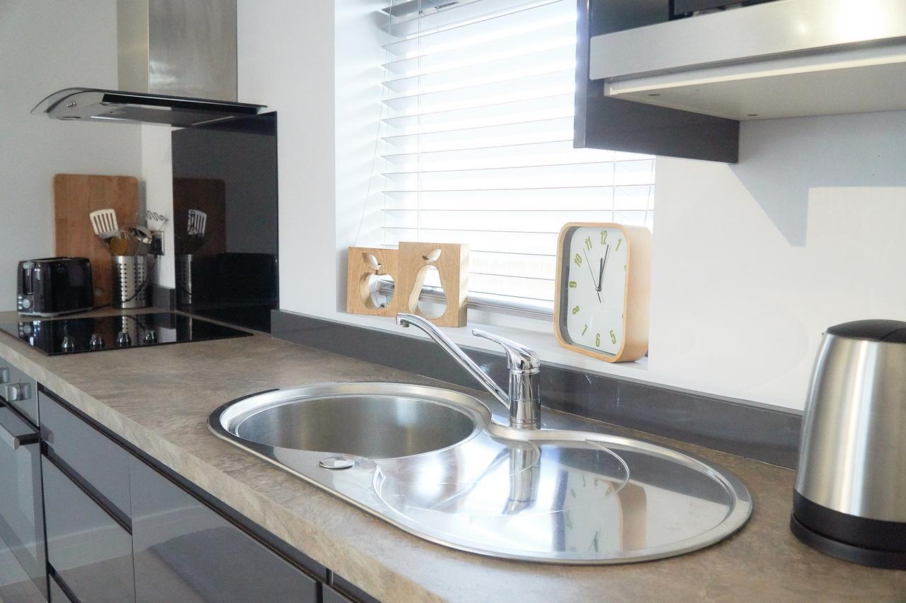 Unity House Serviced Apartments Лутон Экстерьер фото