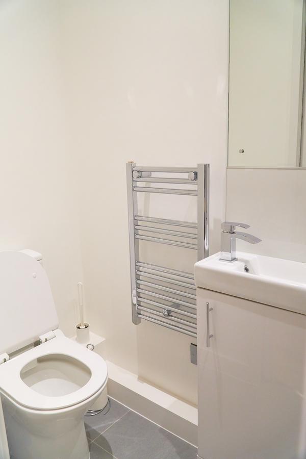 Unity House Serviced Apartments Лутон Экстерьер фото