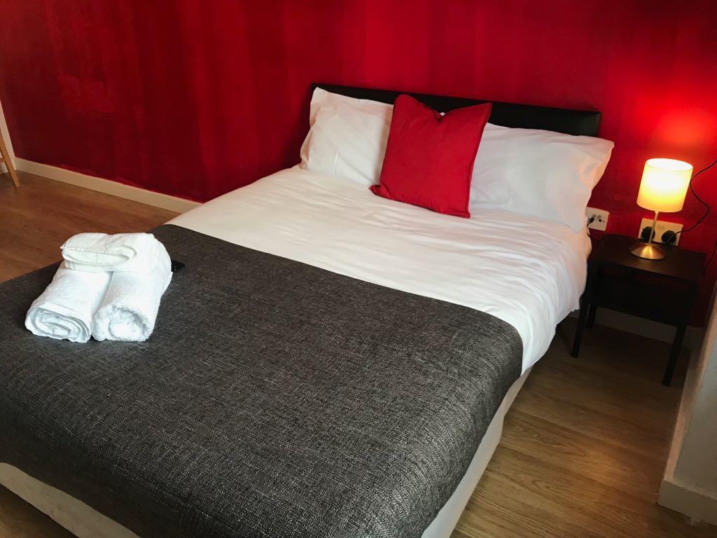 Unity House Serviced Apartments Лутон Экстерьер фото