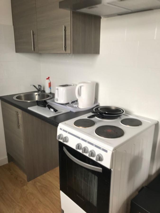 Unity House Serviced Apartments Лутон Экстерьер фото